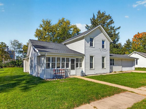 132 Walnut Street , Stillman Valley, IL 61084