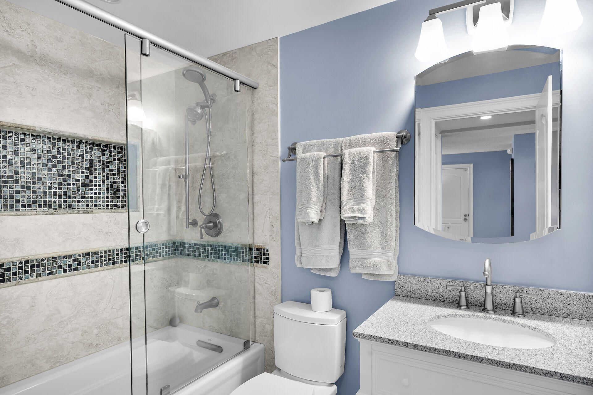 601 W Ocean Drive, Unit 302, Key Colony, FL 33051 Photo