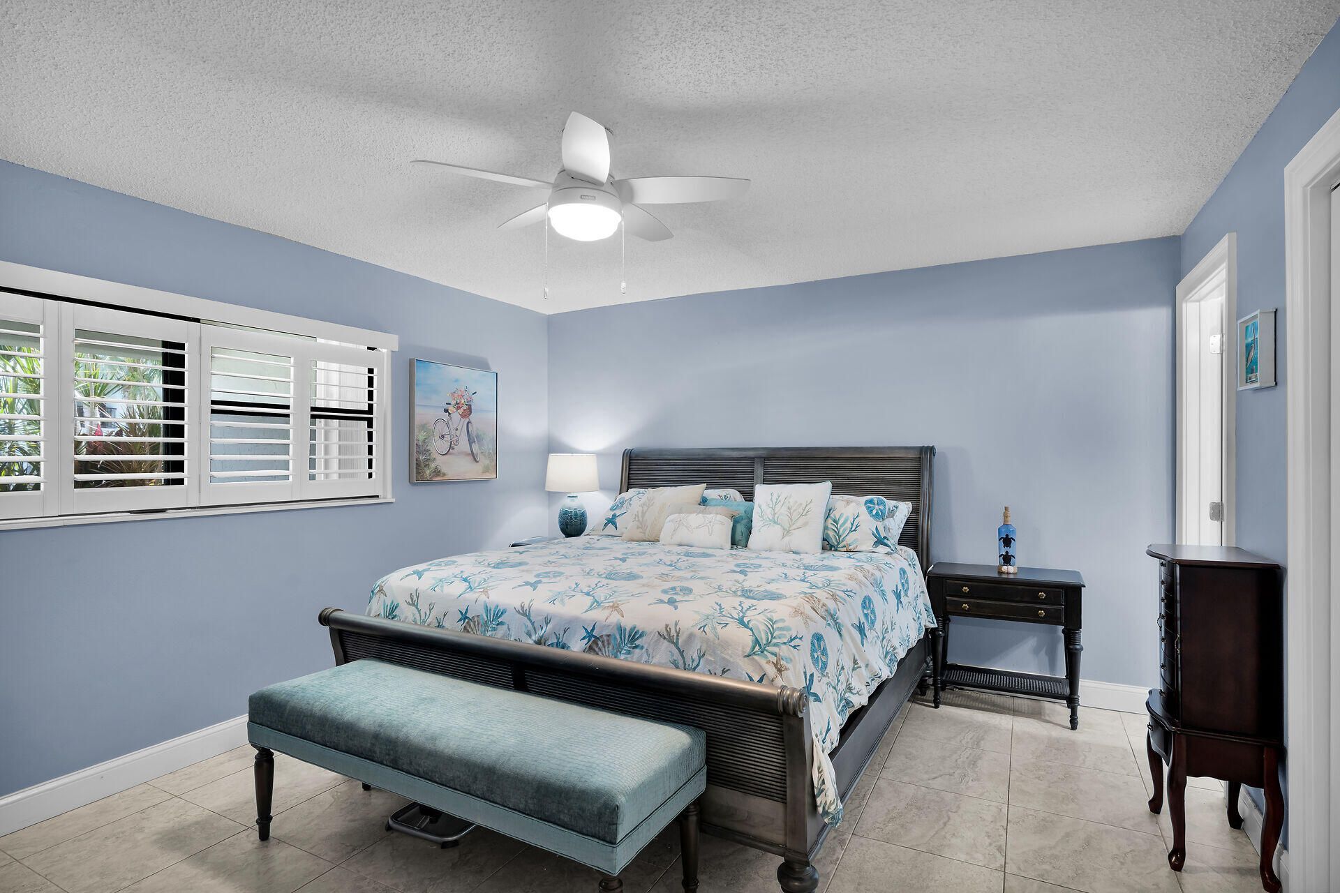 601 W Ocean Drive, Unit 302, Key Colony, FL 33051 Photo