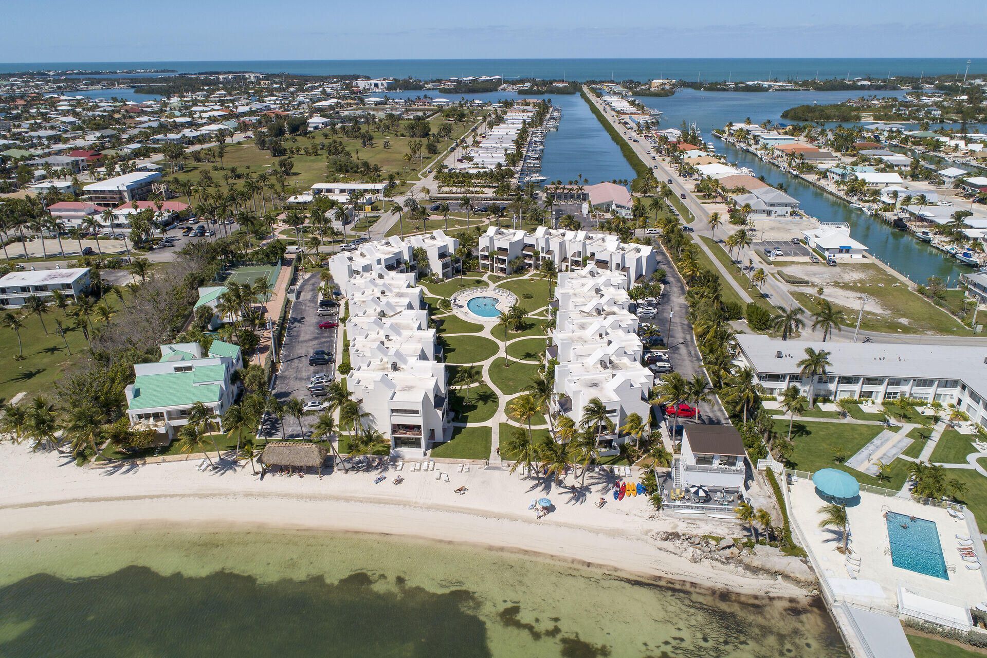 601 W Ocean Drive, Unit 302, Key Colony, FL 33051 Photo