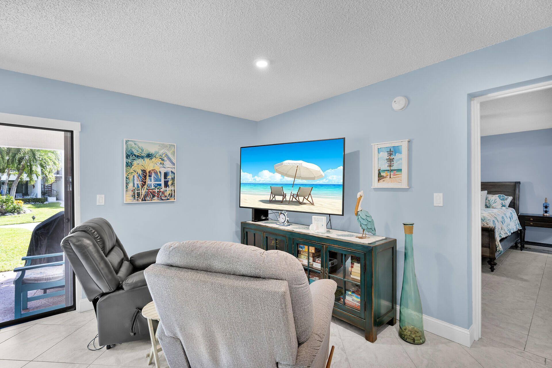 601 W Ocean Drive, Unit 302, Key Colony, FL 33051 Photo