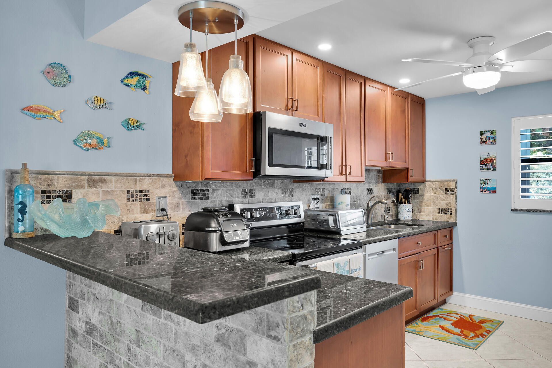 601 W Ocean Drive, Unit 302, Key Colony, FL 33051 Photo
