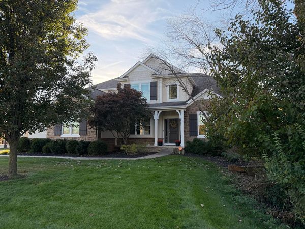 4674 Hunters Bend, Powell, OH 43065