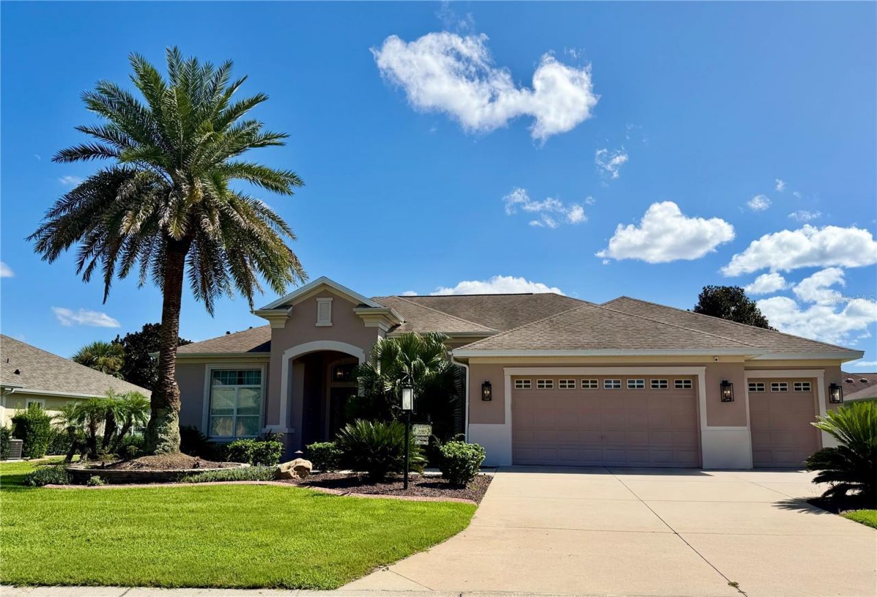 2212 Parris Island Place , The Villages, FL 32162 Main Photo