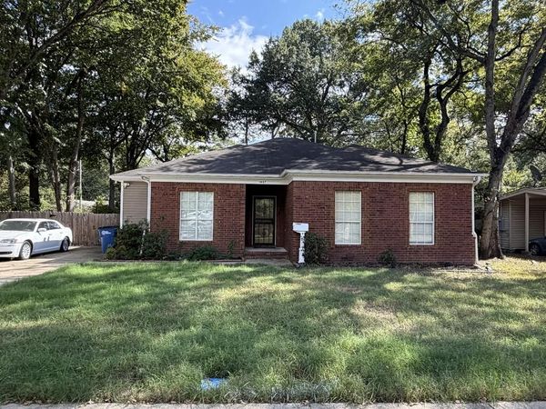 1407 Chester Lane, West Memphis, AR 72301