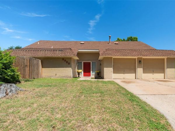 8900 Lansbrook Lane, Oklahoma City, OK 73132