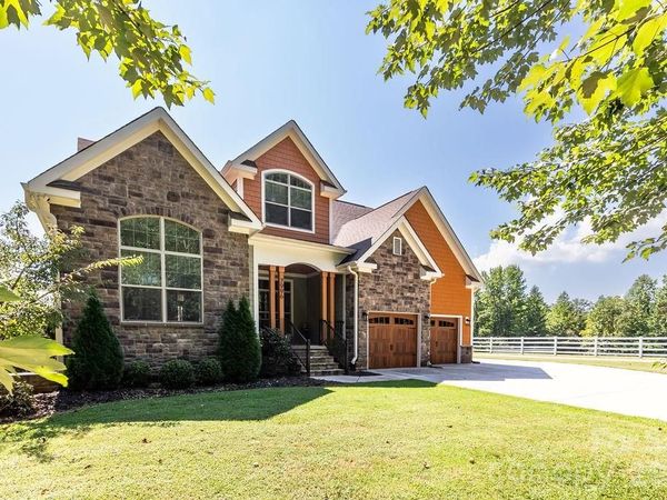 7996 Malibu Pointe Lane , Denver, NC 28037