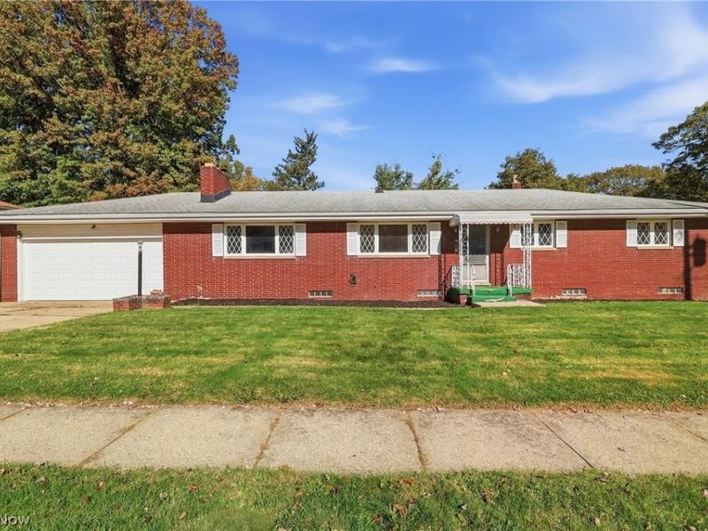 1489 Heights View Drive , Akron, OH 44305 Photo 1
