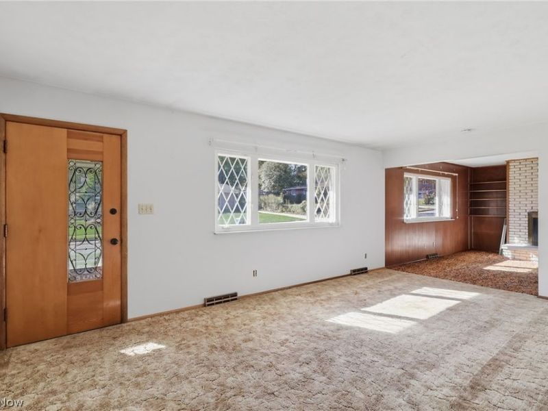 1489 Heights View Drive , Akron, OH 44305 Photo 2