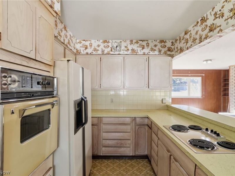 1489 Heights View Drive , Akron, OH 44305 Photo 9