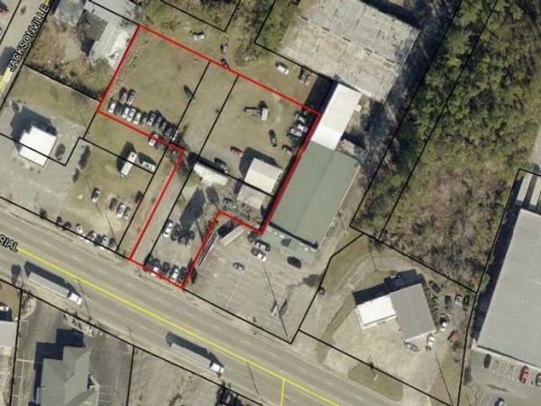 2019 Memorial Drive , Waycross, GA 31501