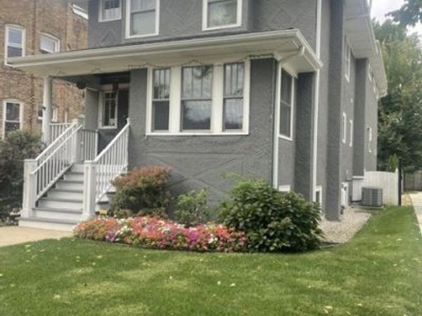 523 Woodbine Avenue , Oak Park, IL 60302
