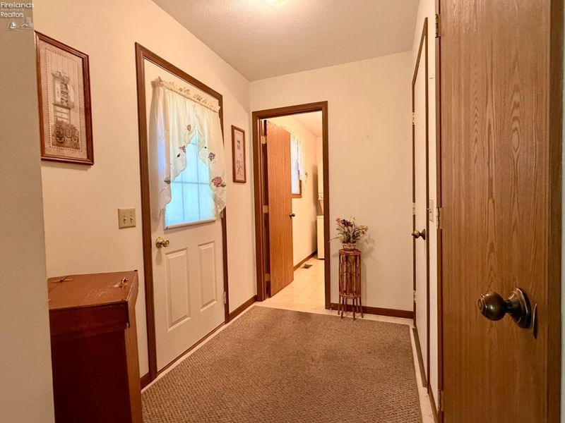 213 S Woodland Avenue, Clyde, OH 43410 Photo 32