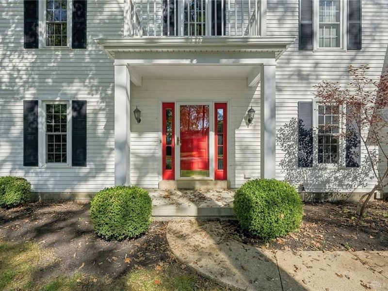 605 Brookwood Drive, Troy, OH 45373 Photo 3