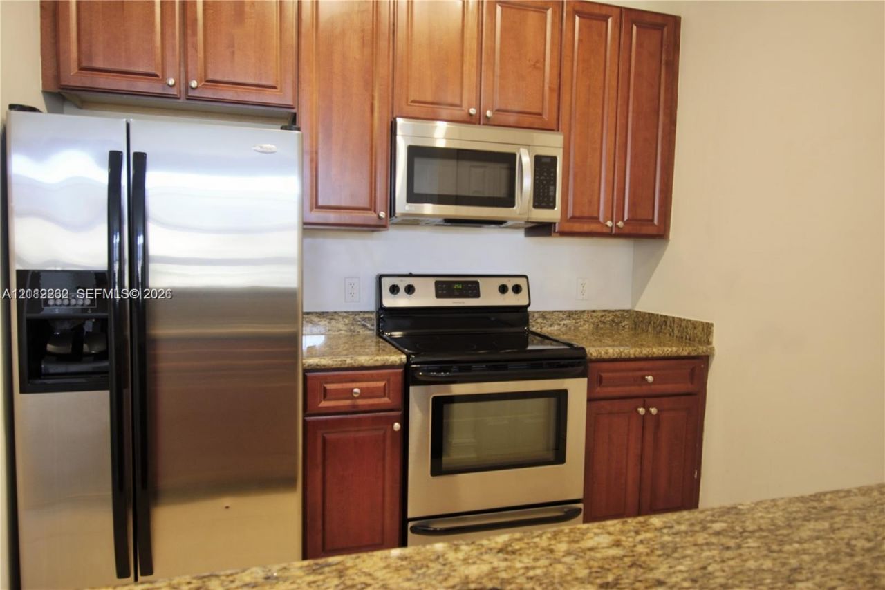 3001 NE 185th St , Unit 636, Aventura, FL 33180 Photo