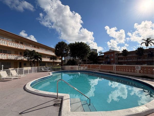 11840 NE 19th Dr , Unit 9, North Miami, FL 33181