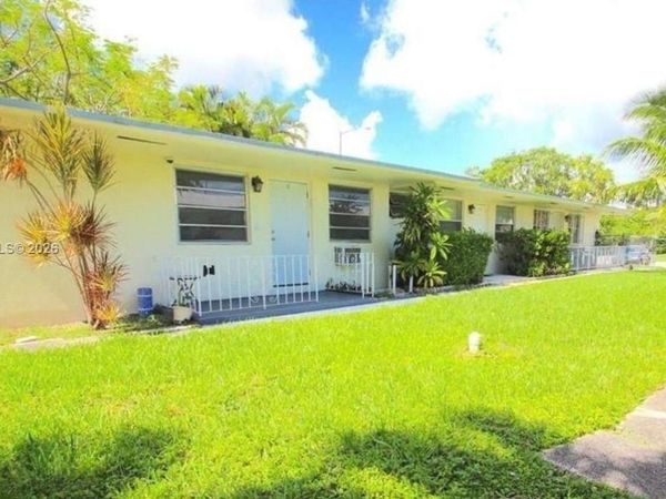 2120 NE 168th St , Unit C, North Miami Beach, FL 33162