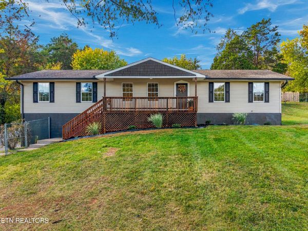 735 Metler Drive, Knoxville, TN 37912