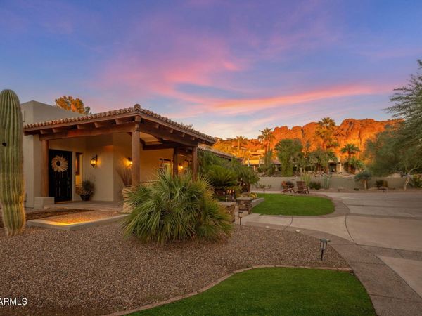 4550 E ARLINGTON Road, Phoenix, AZ 85018