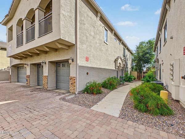 2150 E BELL Road, Unit 1064, Phoenix, AZ 85022