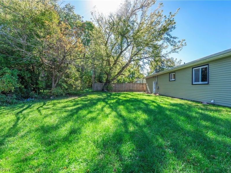 201 N Woodhill Drive, Amherst, OH 44001 Photo 42