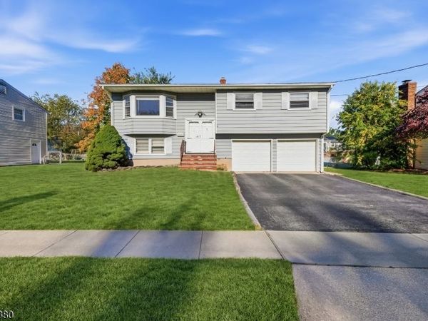 75 Tammy Pl, Woodbridge, NJ 08830