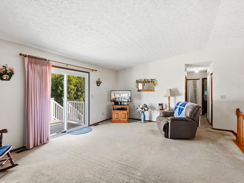 6916 Finchley Drive , Reynoldsburg, OH 43068 Photo 10