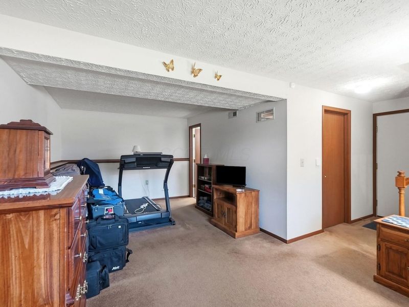 6916 Finchley Drive , Reynoldsburg, OH 43068 Photo 32