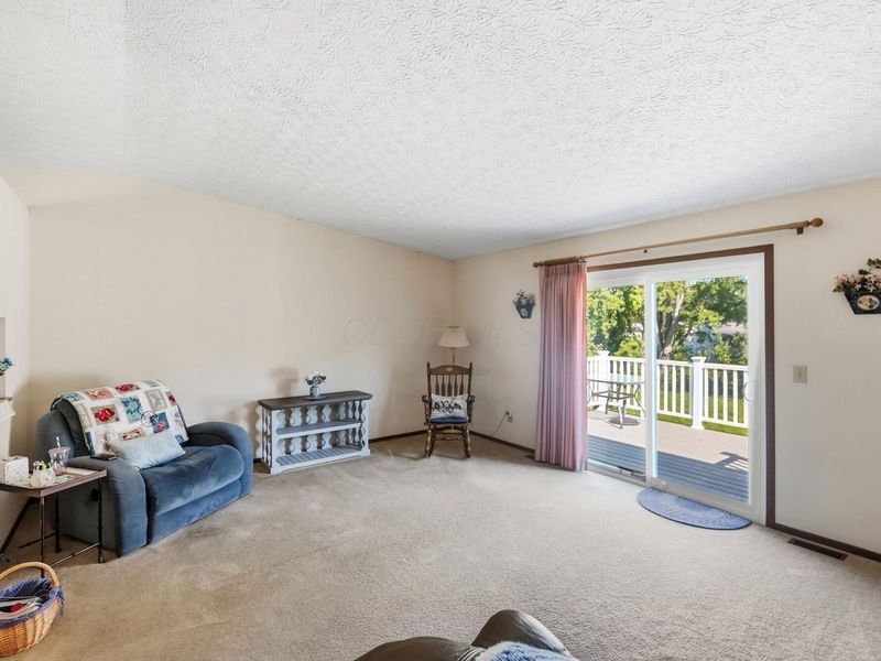 6916 Finchley Drive , Reynoldsburg, OH 43068 Photo 7