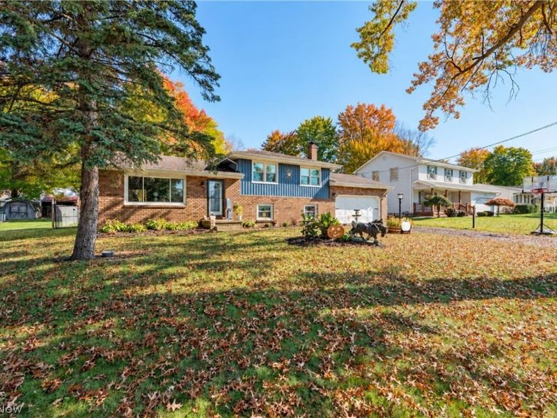 171 Fair Meadow Drive, Austintown, OH 44515 Photo 2