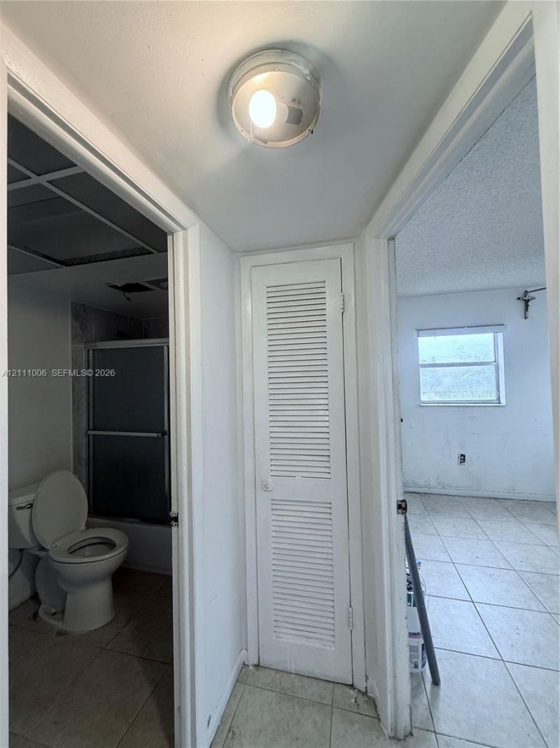 8600 Sunrise Lakes Blvd, Unit 312, Sunrise, FL 33322 Photo