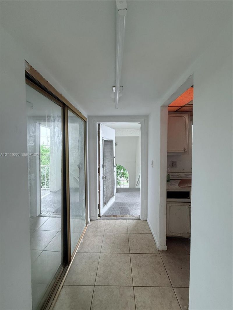 8600 Sunrise Lakes Blvd, Unit 312, Sunrise, FL 33322 Photo