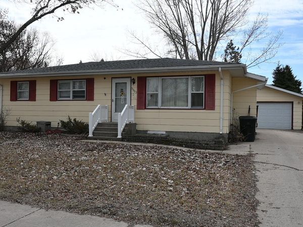 5003 6TH Avenue N, Grand Forks, ND 58203