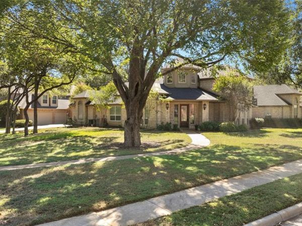 1600 Fairway Drive , Corinth, TX 76210