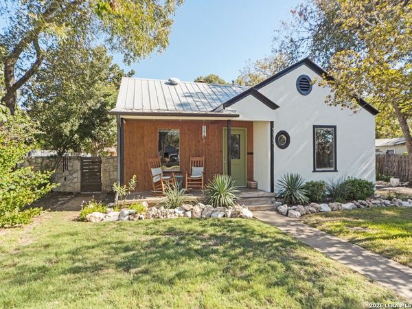 222 W Centre St, Fredericksburg, TX 78624