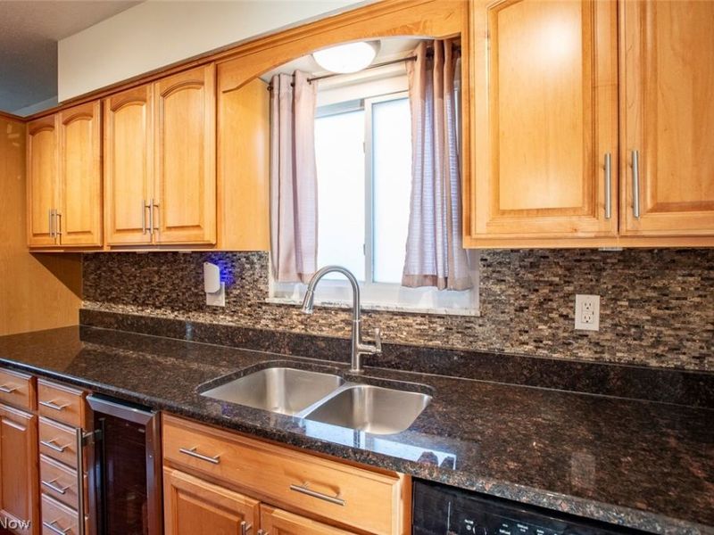 6073 Denise Drive , North Ridgeville, OH 44039 Photo 9