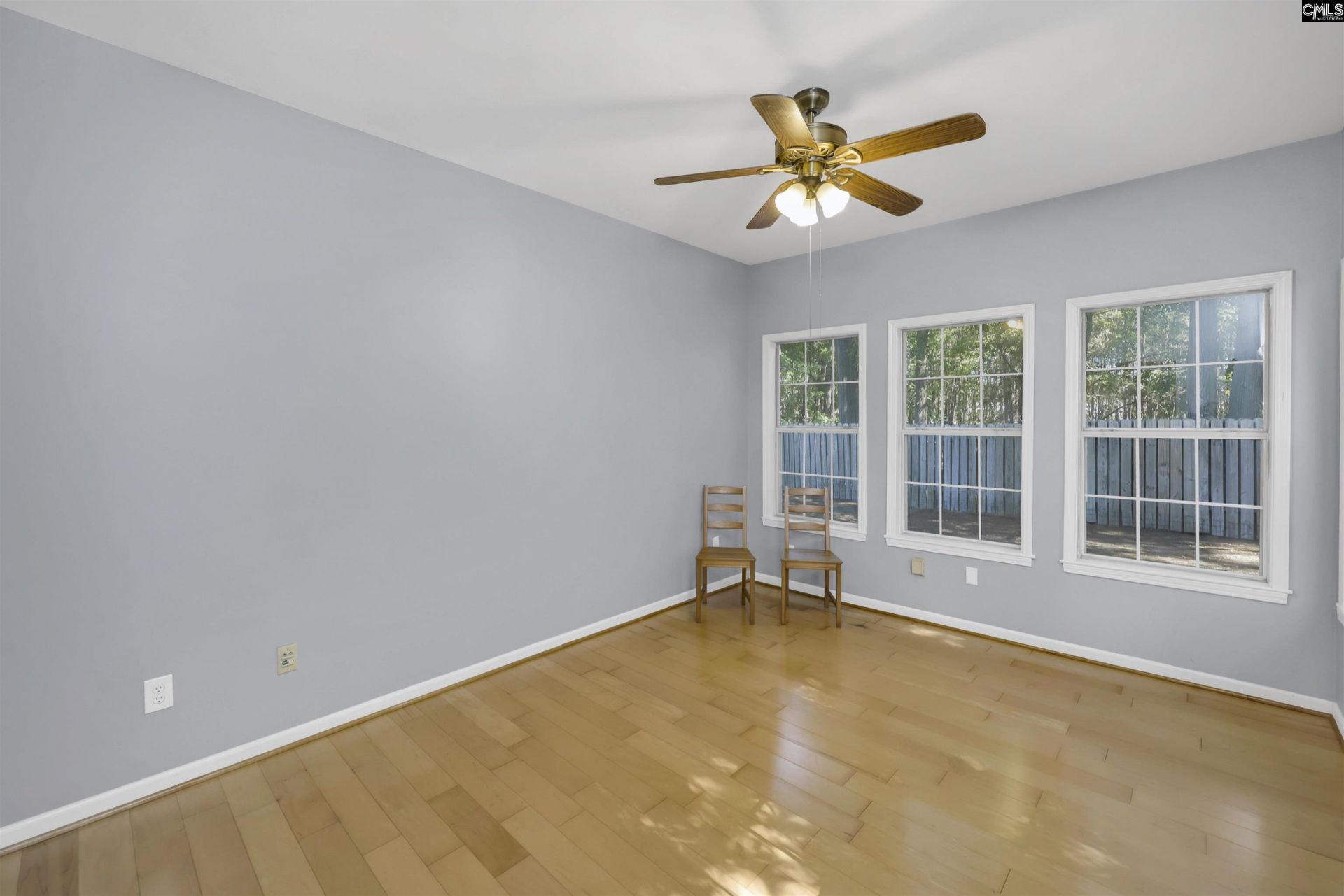 122 Fredricksburg Way  Photo 14