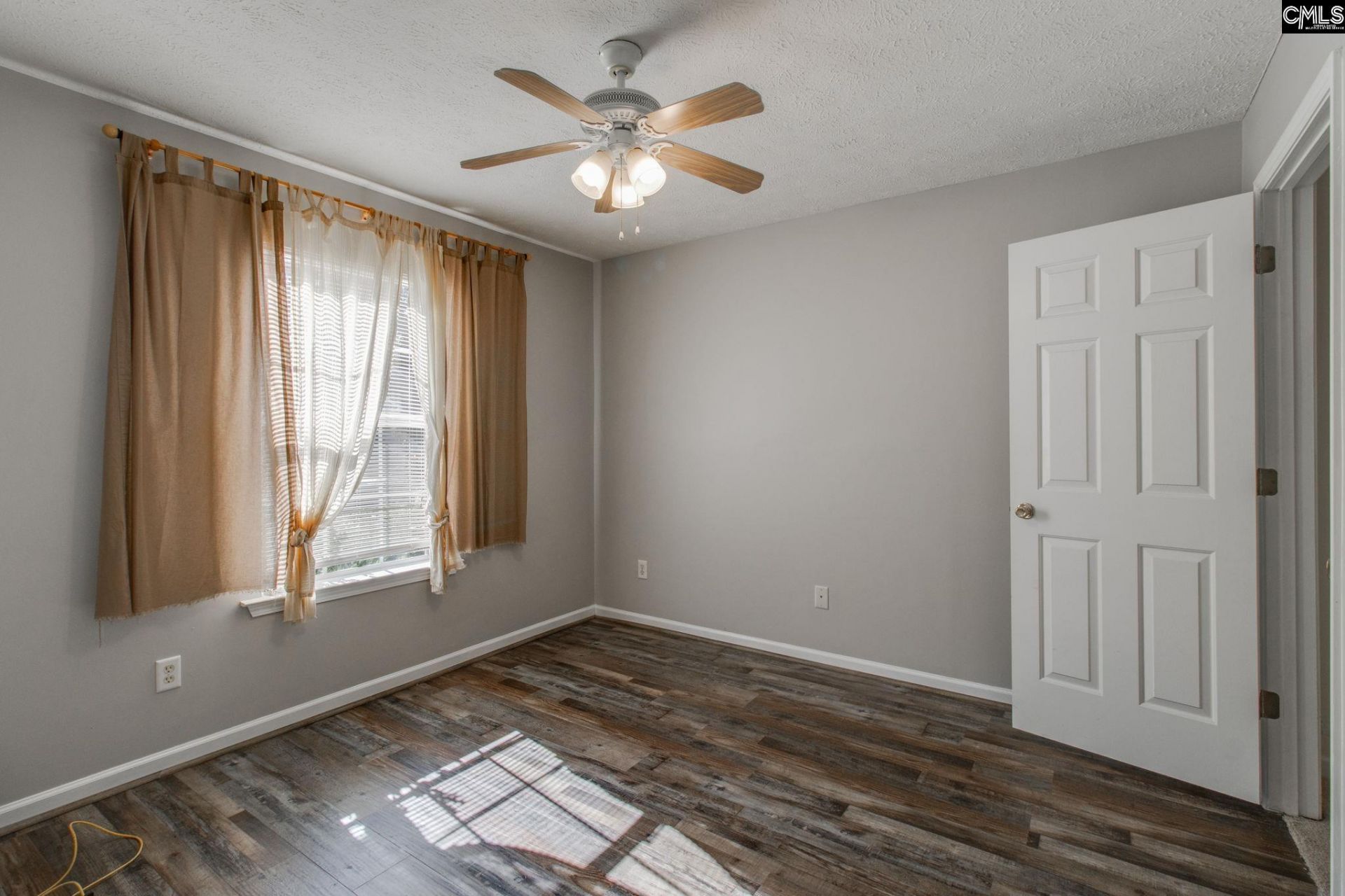 132 Waverly Point Drive  Photo 18
