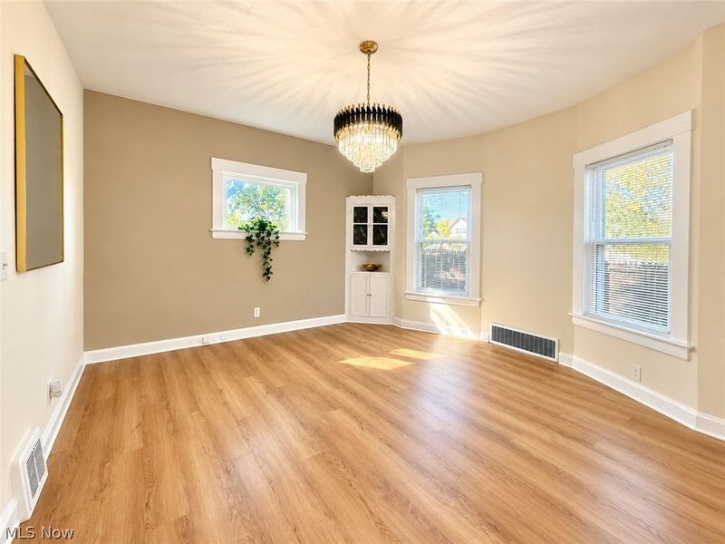 3856 W 17th Street, Cleveland, OH 44109 Photo 5