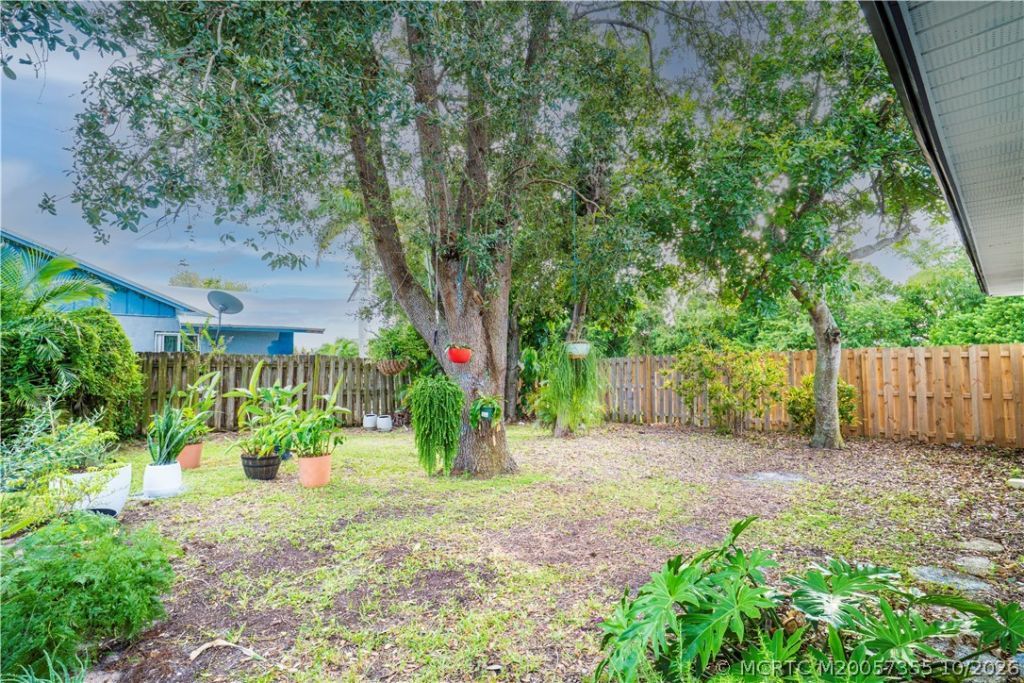 5030 SE Dell Street , Stuart, FL 34997 Photo