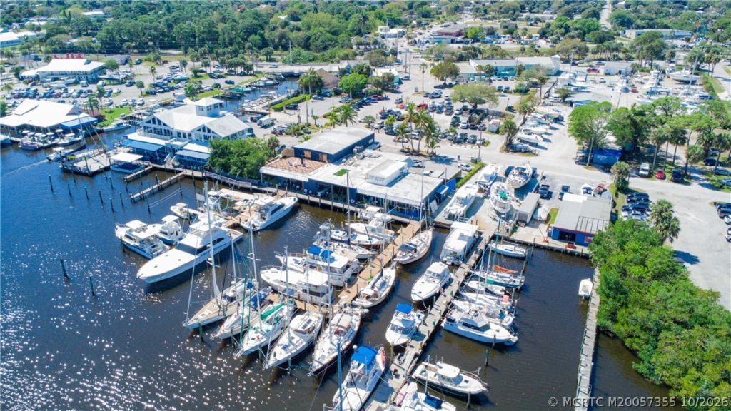 5030 SE Dell Street , Stuart, FL 34997 Photo