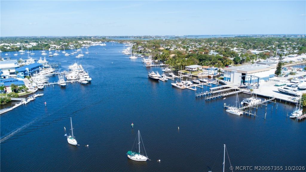 5030 SE Dell Street , Stuart, FL 34997 Photo