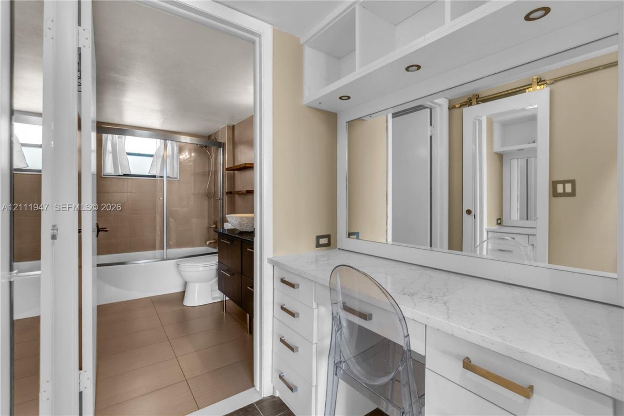 7300 Wayne Ave , Unit 210, Miami Beach, FL 33141 Photo