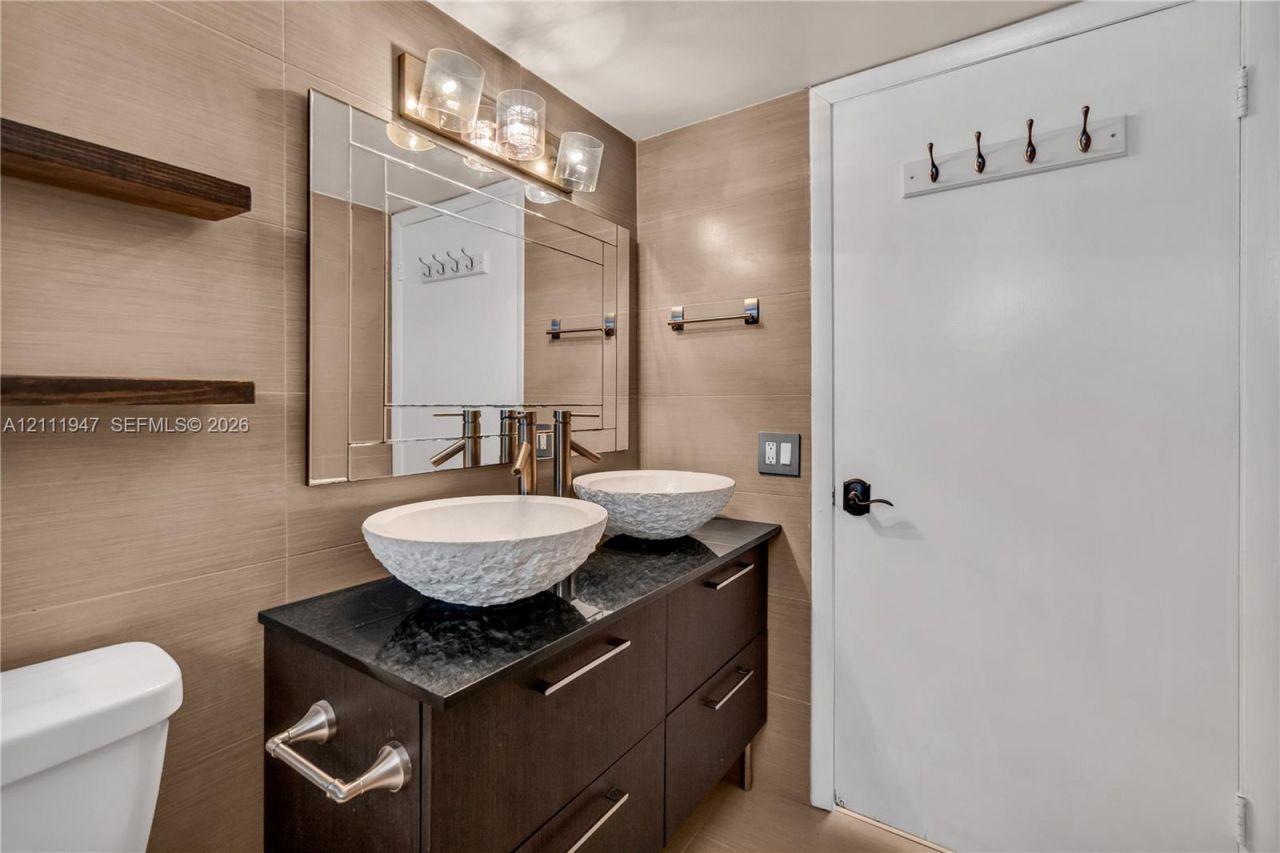 7300 Wayne Ave , Unit 210, Miami Beach, FL 33141 Photo