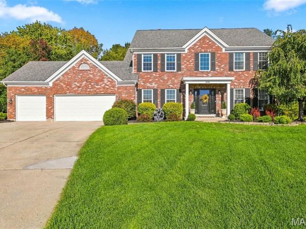 610 Royal Pine Court , Lake St Louis, MO 63367