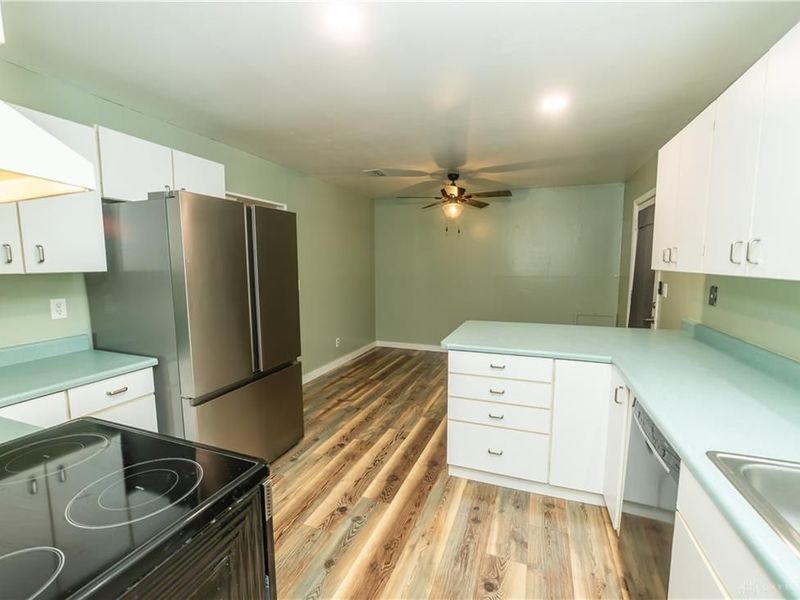 305 Lockheed Drive, Vandalia, OH 45377 Photo 12