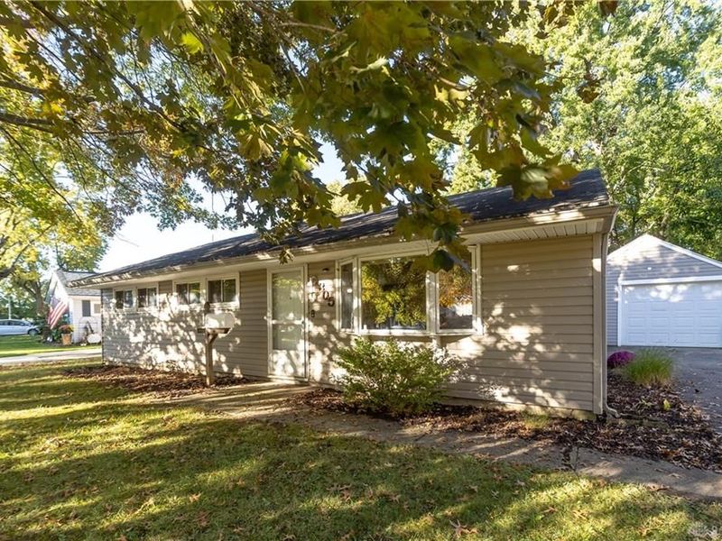 305 Lockheed Drive, Vandalia, OH 45377 Photo 2