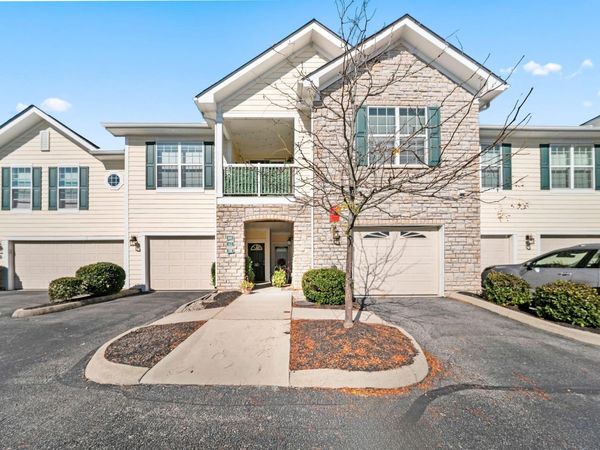 64 Lakes At Cheshire Drive , Delaware, OH 43015