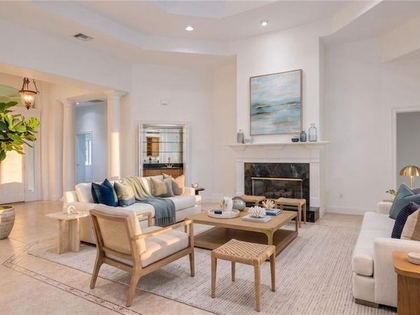 880 Saint James Lane, Vero Beach, FL 32967