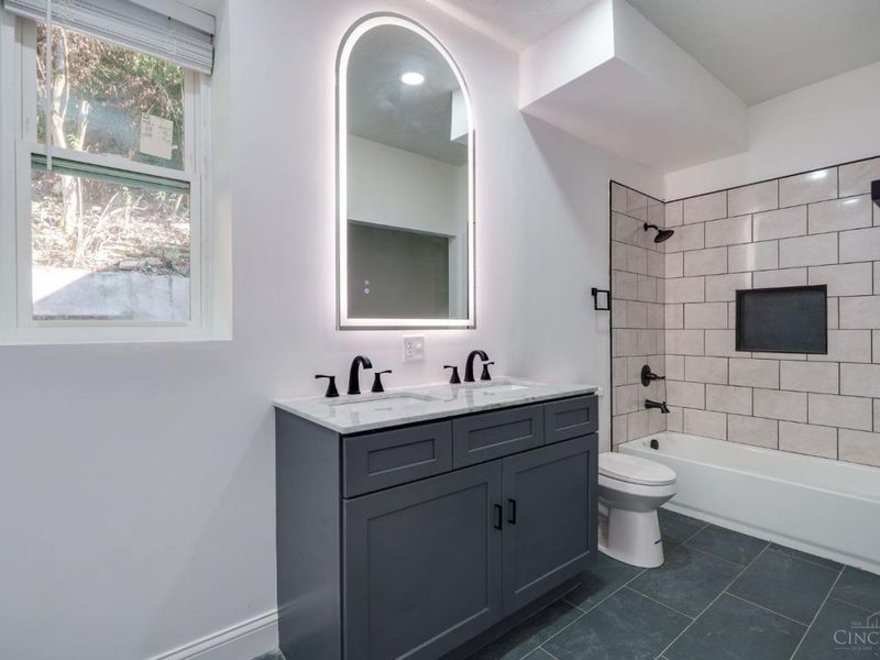 124 Valencia Street, Cincinnati, OH 45219 Photo 16